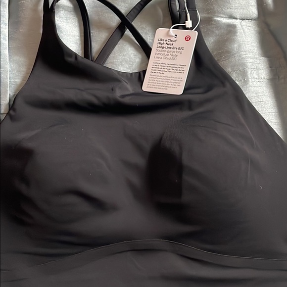 NEW - Like a Cloud Bra (Lululemon) - Picture 1 of 2